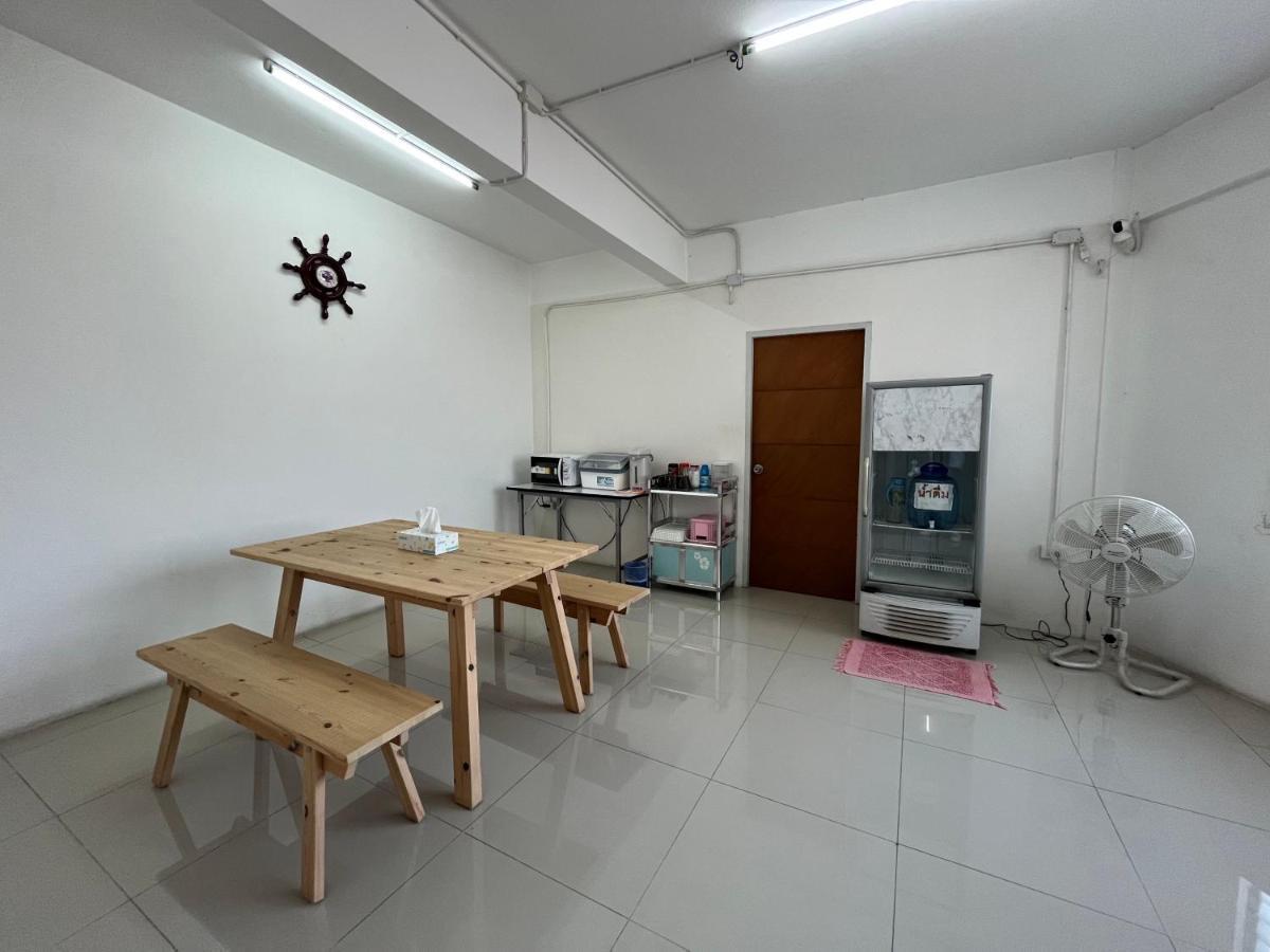Dao Jaras Fah Hometel ดาวจรัสฟ้าโฮมเทล Bangkok Dış mekan fotoğraf
